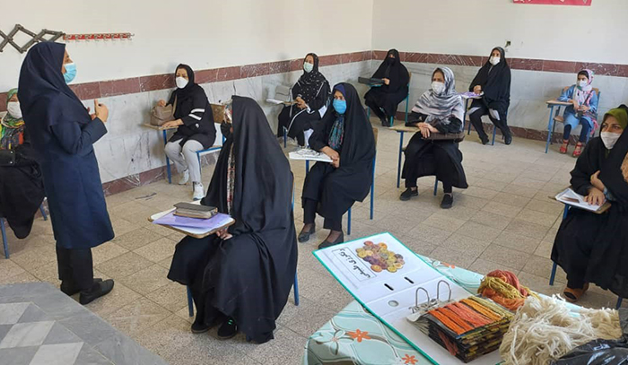 برگزاری 92 دوره آموزشی صنایع‌دستی در استان گلستان