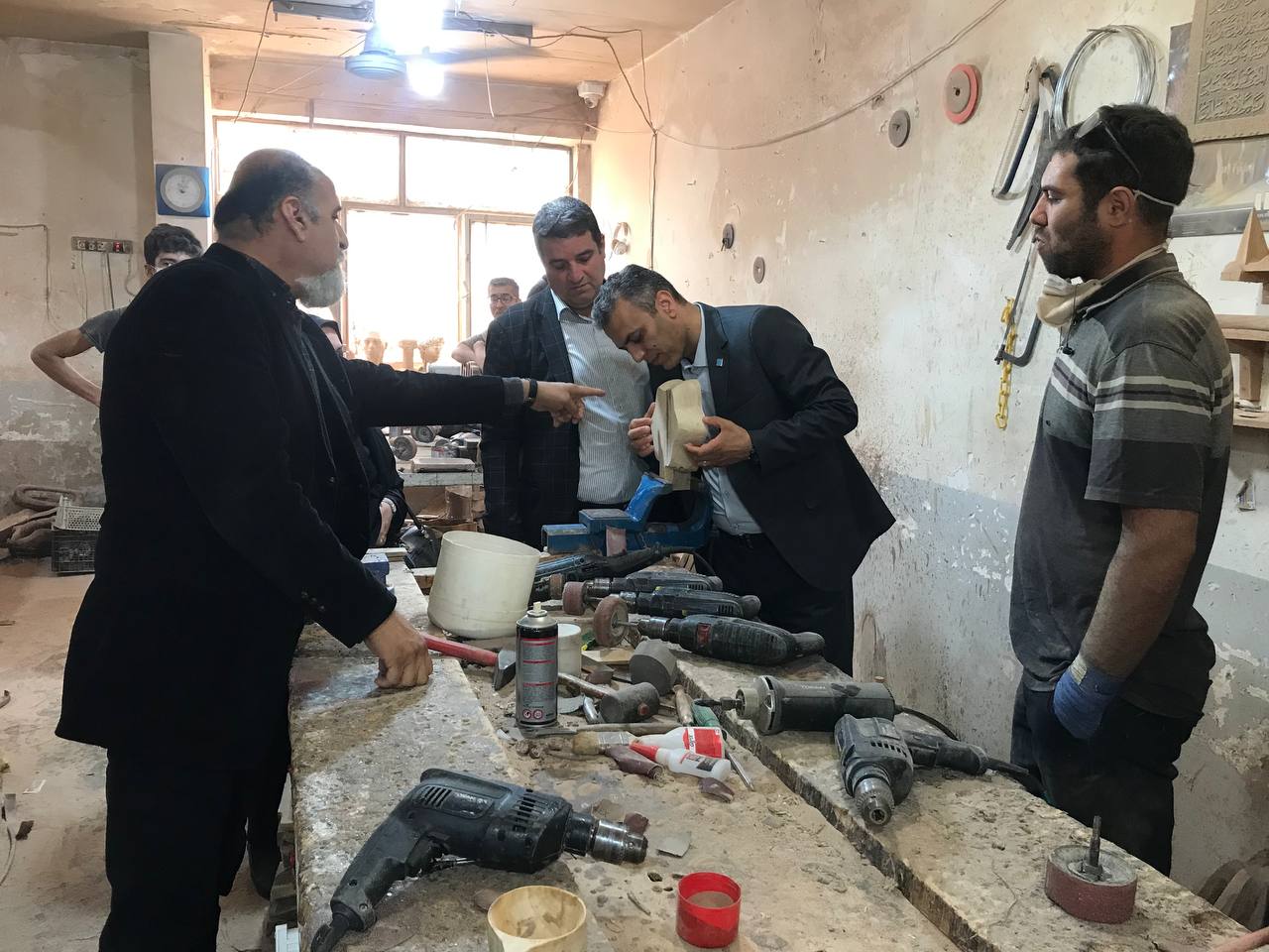بازدید سرپرست اداره‌کل میراث‌فرهنگی گلستان از کارگاه صنایع‌دستی چوب در بندر ترکمن