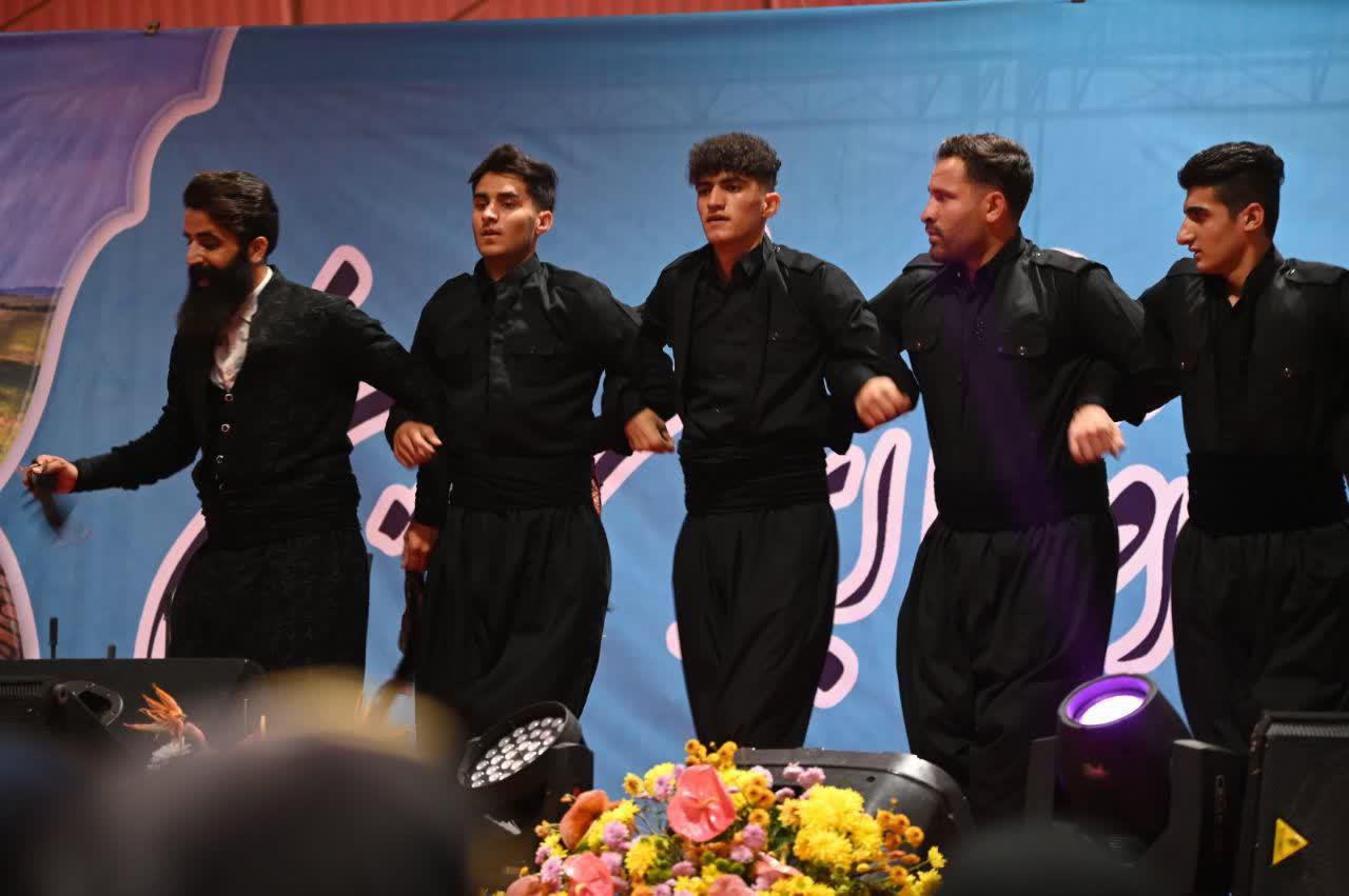 طنین دل انگیز موسیقی اقوام در پانزدهمین جشنواره بین المللی فرهنگ و اقتصاد اقوام ایران زمین