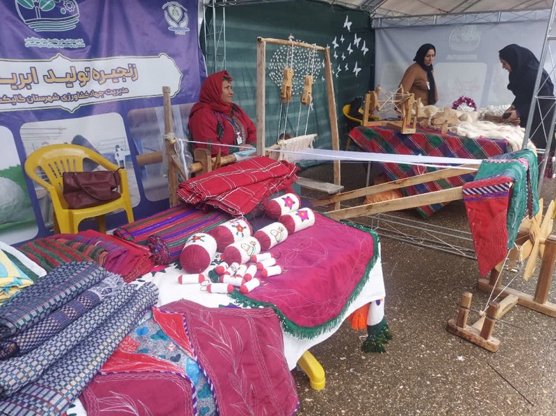 حضور هنرمندان صنایع دستی شهرستان گالیکش در اولین همایش ملی پتانسیل‌های کارآفرینی، اشتغال و توسعه پایدار شرق استان گلستان 