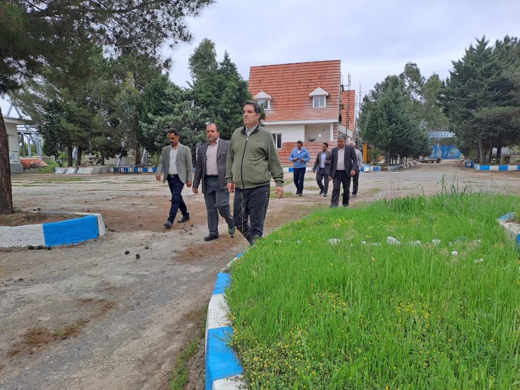 بازدید گروه سرمایه گذاری کمیته امداد امام خمینی (ره) ازساحل بندرترکمن و جزیره آشوراده