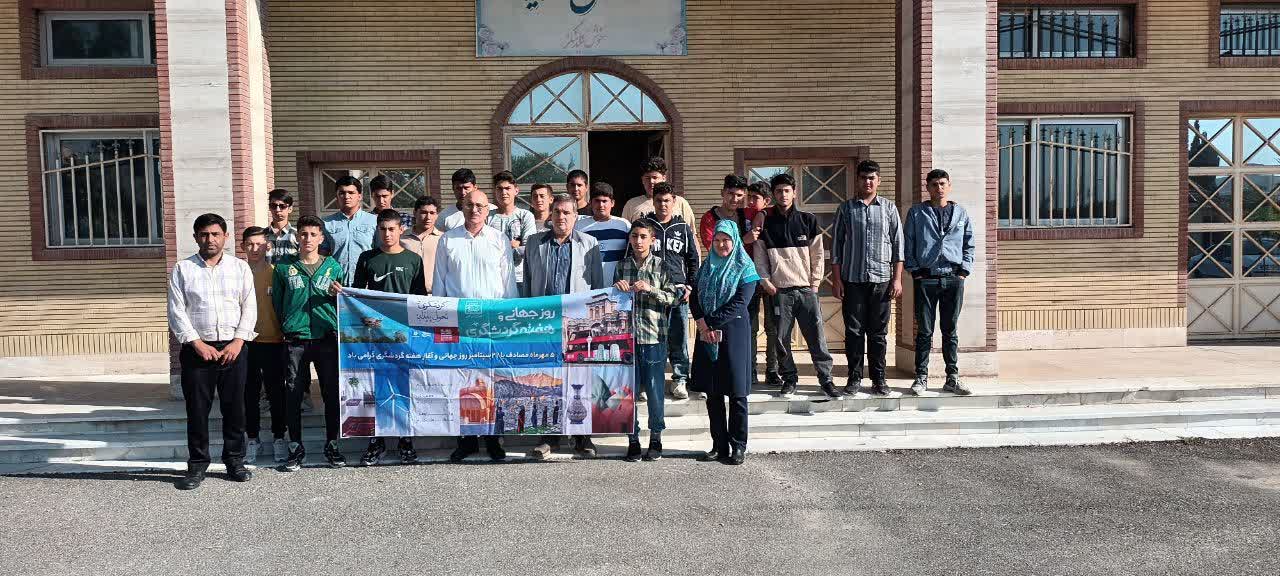 بازدید آشناسازی دانش آموزان دبیرستان فنی و حرفه ای روستای سیجوال از اداره میراث فرهنگی، گردشگری و صنایع دستی شهرستان بندرترکمن