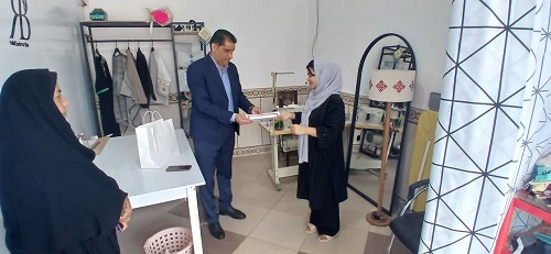 به مناسبت ولادت حضرت معصومه (س) و روز دختراز هنرمندان صنایع دستی بندرگز تجلیل شد.