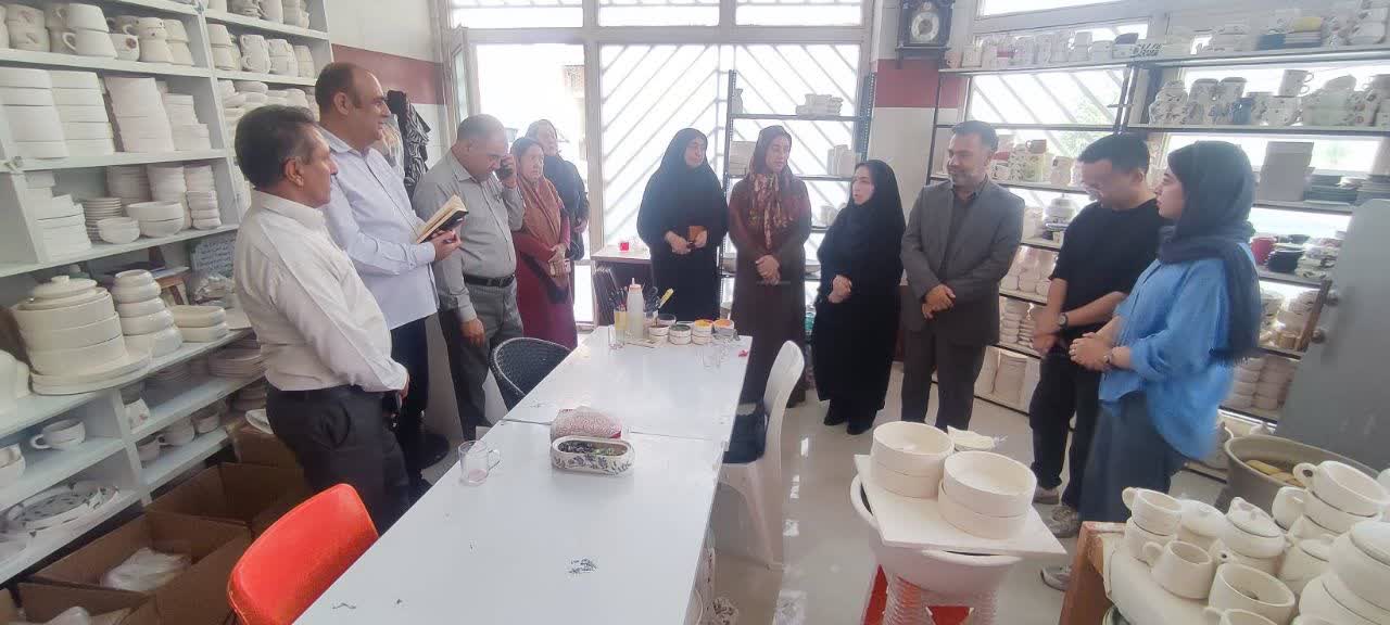 افتتاح ۲ مرکز صنایع‌دستی در گنبدکاووس به مناسبت هفته دولت/ توسعه کارگاه‌های سفال و چرم با ۸۸ میلیارد ریال سرمایه‌گذاری
