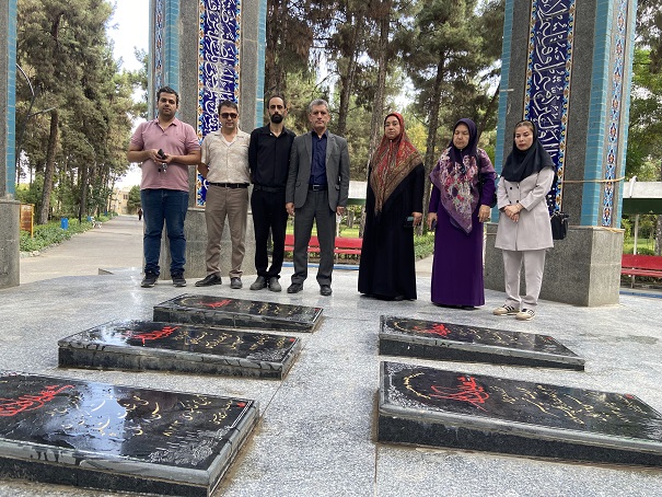 غبار روبی گلزار شهدای گمنام شهرستان گنبد کاووس